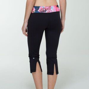 Lululemon Gather & Crow Crop *Full-On Luon